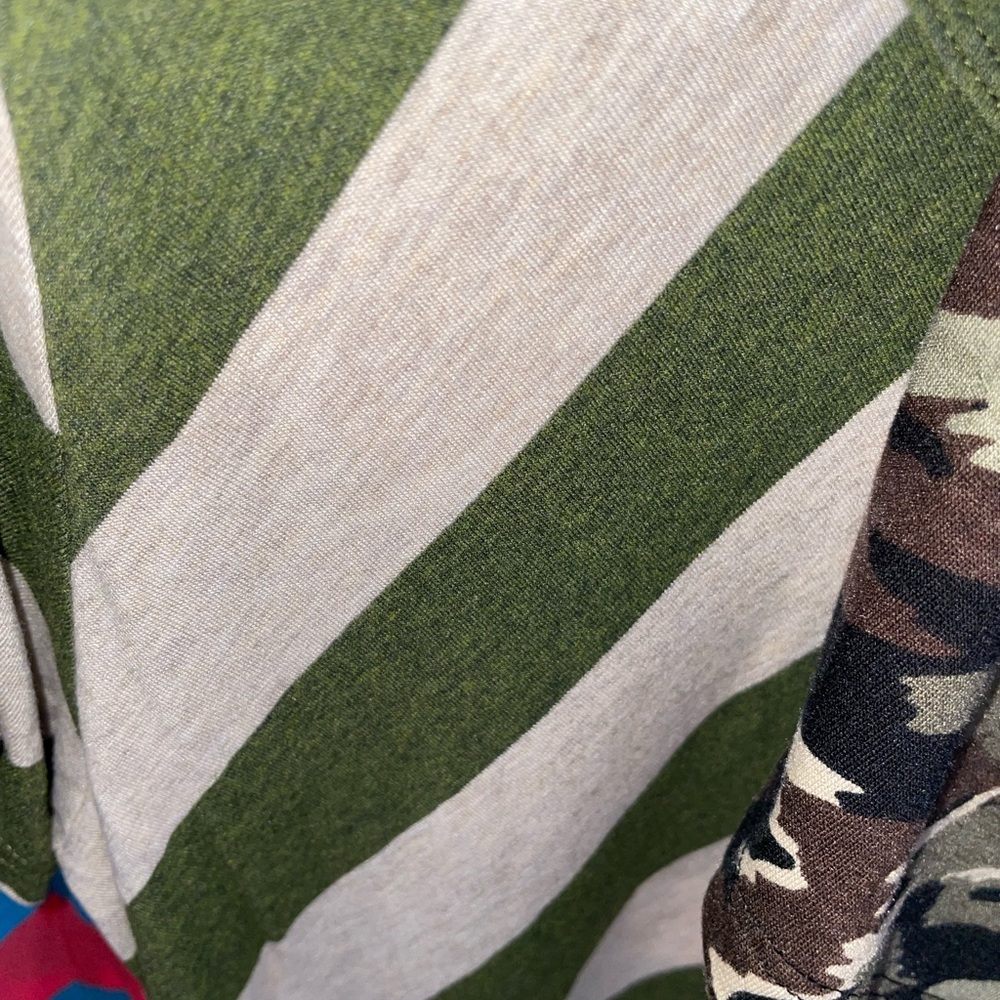 Lularoe: 4 classic shirt bundle - Picture 6 of 6